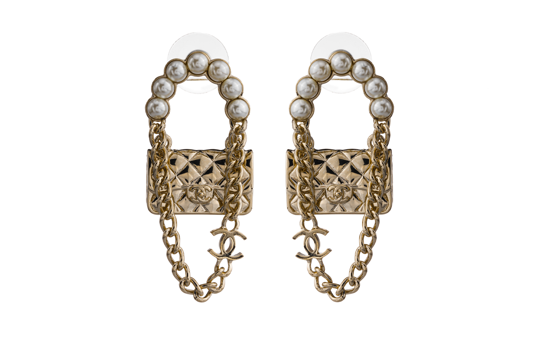 (Women) CHANEL  Fashion Pearl Bag White with Metal Detailing. Ab6137B05631NC344