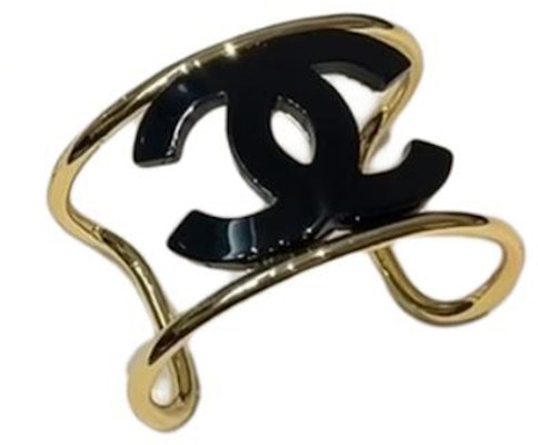 (W) Gelang CHANEL Emas/Hitam Resin Metal dengan Logo Double C. ABD158-B16632-NX965 Buy (W) Gelang CHANEL Emas/Hitam Resin Metal dengan Logo Double C. ABD158-B16632-NX965