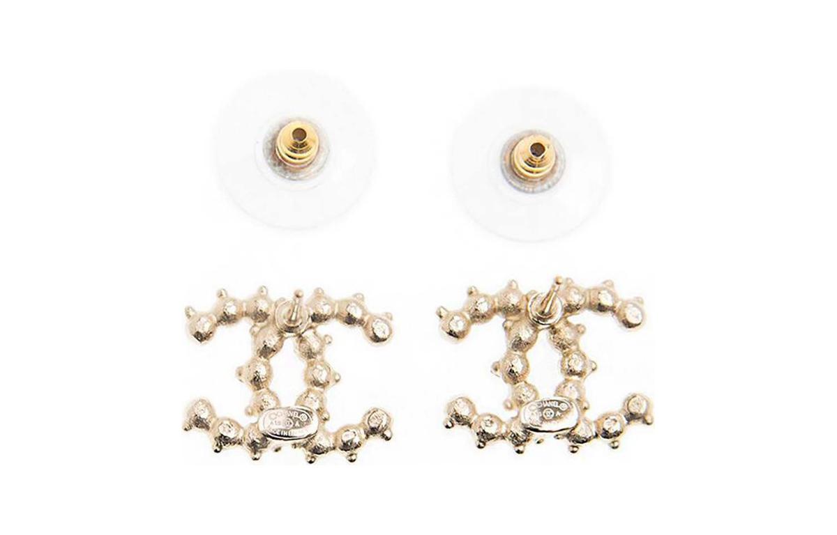 (Women) CHANEL  Gold Metal Logo Design Earrings. A58090GP 圖 3
