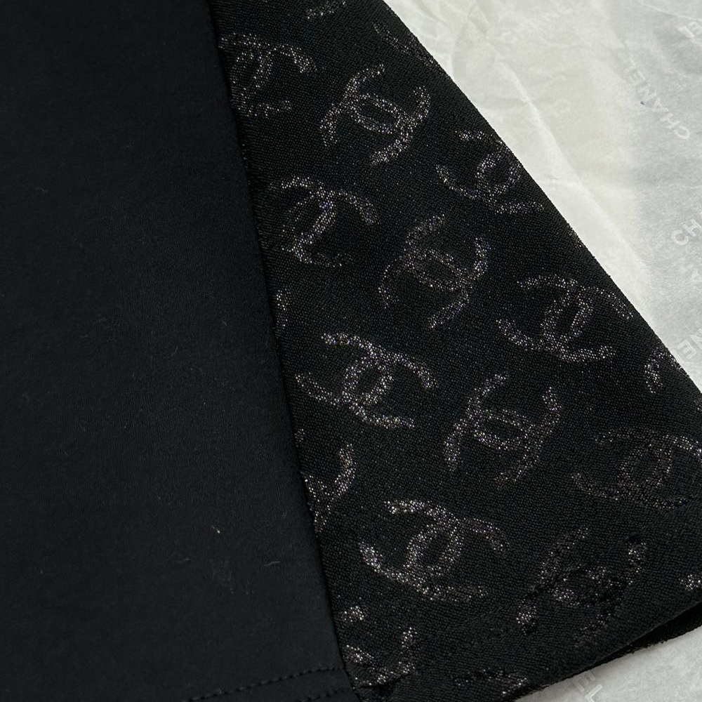 Cheap (W) シャネル グラフィックプリント スリムフィット ラグランスリーブ クルーネックTシャツ P76414-V47504-NT733