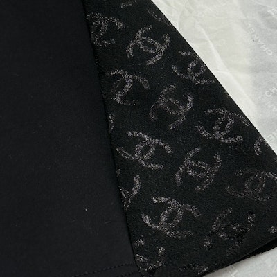 (Women) CHANEL Graphic Print Slim Fit Raglan Sleeve Crewneck T-Shirt. P76414-V47504-NT733 Cheap (Women) CHANEL Graphic Print Slim Fit Raglan Sleeve Crewneck T-Shirt. P76414-V47504-NT733