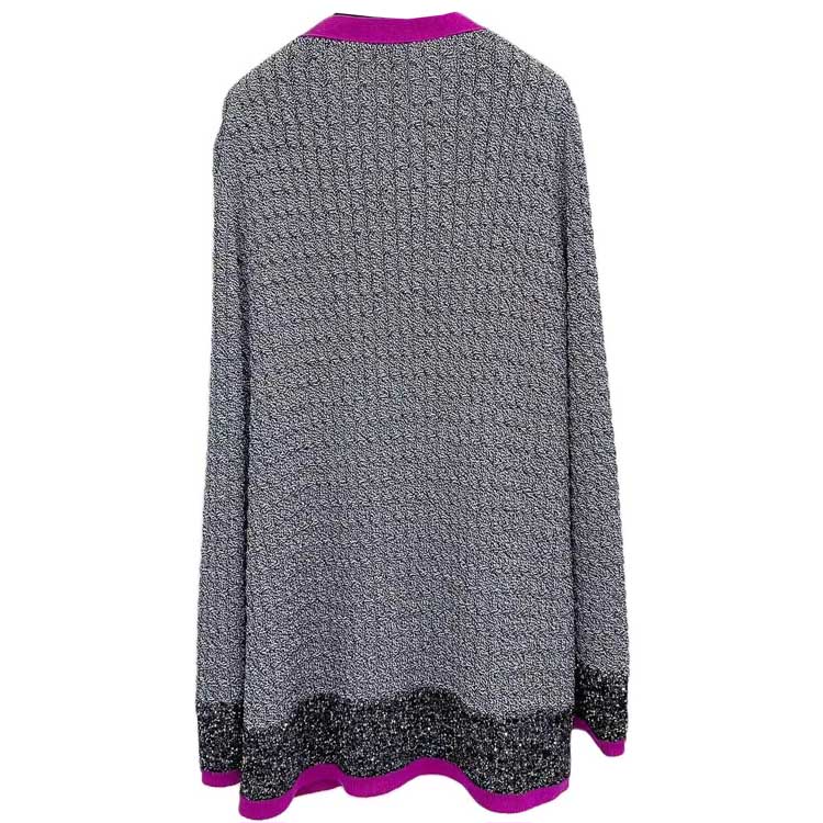 Lookbook (W) 香奈兒 灰色條紋修飾長袖V領針織毛衣 休閒穿搭 P71579-K10300-NF659