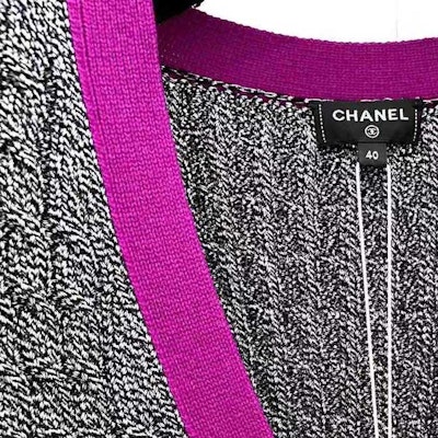 (Women) CHANEL Grey V-Neck Striped Trim Long Sleeve Knit Sweater Casual Wear P71579-K10300-NF659 Shop (Women) CHANEL Grey V-Neck Striped Trim Long Sleeve Knit Sweater Casual Wear P71579-K10300-NF659