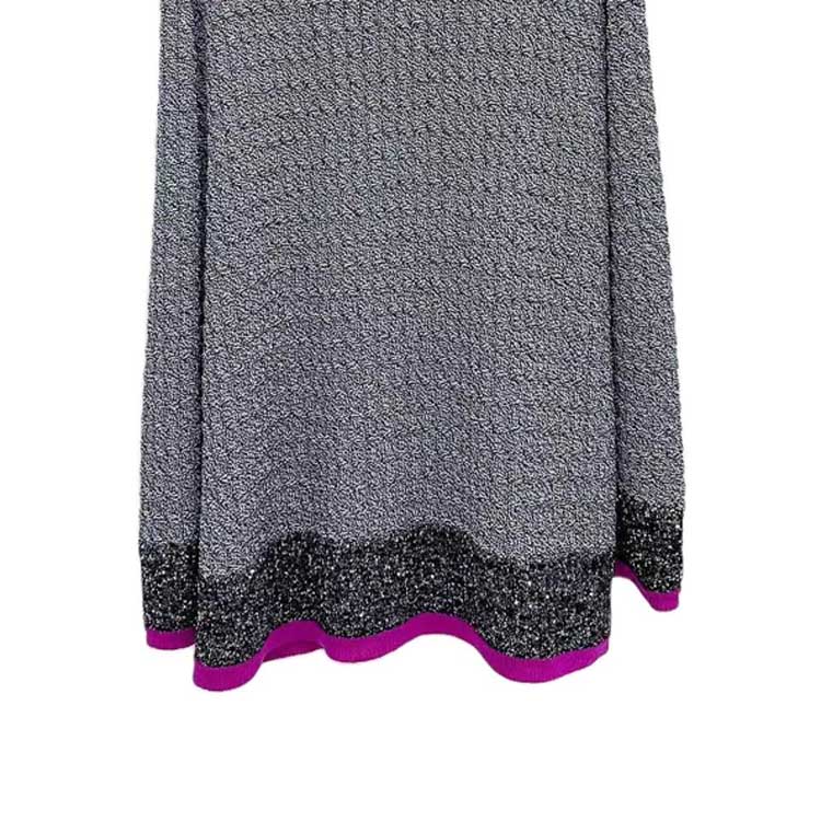 Details for (W) 香奈兒 灰色條紋修飾長袖V領針織毛衣 休閒穿搭 P71579-K10300-NF659