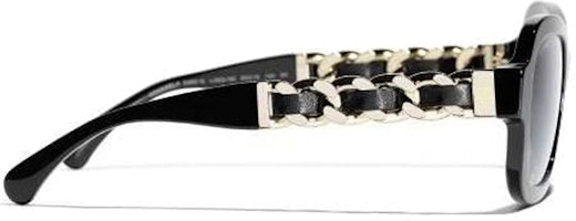 Shop (W) シャネル 不規則形サングラス ブラック チェーンディテール付きテンプル。 CH5465QC622S6