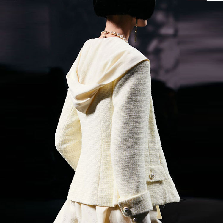 (Women) CHANEL  Light Yellow Cotton Tweed Single-Breasted Jacket Spring Summer 2023 P74764-V66453-NN201 圖 4