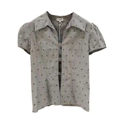 (Women) CHANEL Logo Graphic Short-Sleeve Shirt Gray P76758-V63866-M9999