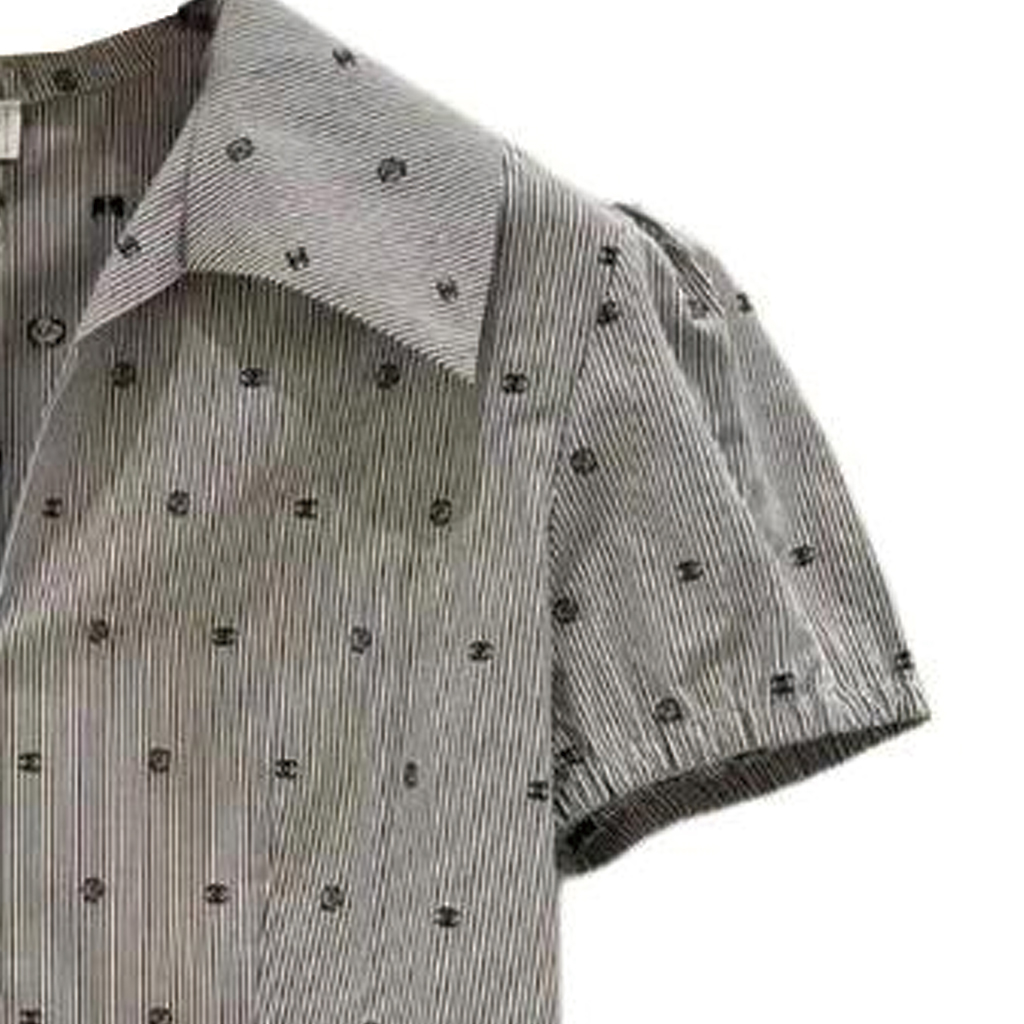 Sizing (W) シャネル ロゴ グラフィック 半袖シャツ グレー P76758-V63866-M9999