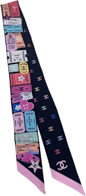 (W) シャネル マルチカラー シルク スカーフ プリント デザイン入り AA9657-B14976-NT294 Lookbook (W) シャネル マルチカラー シルク スカーフ プリント デザイン入り AA9657-B14976-NT294