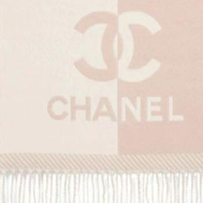 (W) シャネル ピンクウールスカーフ 二色ロゴデザイン付き AAA255-B17089-NZ302 Lookbook (W) シャネル ピンクウールスカーフ 二色ロゴデザイン付き AAA255-B17089-NZ302