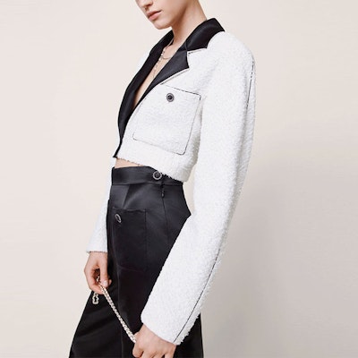 (Women) CHANEL Single Button Long Sleeve Jacket White P72419-V63388-NG158 Lookbook (Women) CHANEL Single Button Long Sleeve Jacket White P72419-V63388-NG158