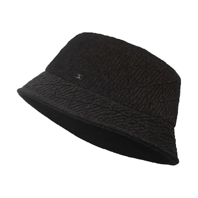 (Women) CHANEL Trendy Logo Sunshade Fisherman Hat in Blended Fabric. AA8743-B09671-94305