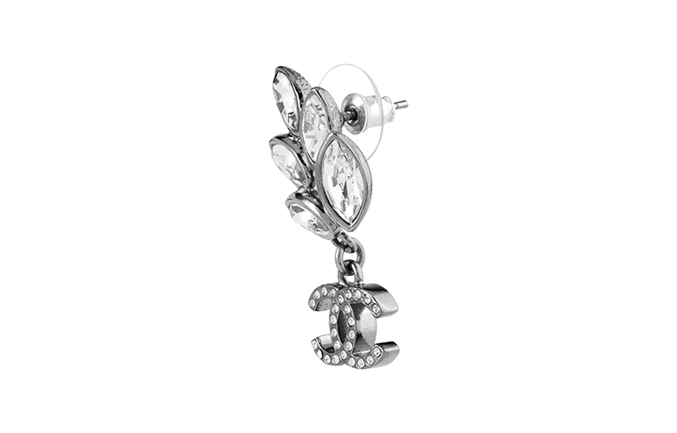 Lookbook (Women) CHANEL  Trendy Metal Earrings AB9606