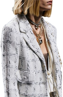 (Women) CHANEL White Plaid Print Single-Breasted Long Sleeve Blazer P74832-V65963-MB103 Shop (Women) CHANEL White Plaid Print Single-Breasted Long Sleeve Blazer P74832-V65963-MB103