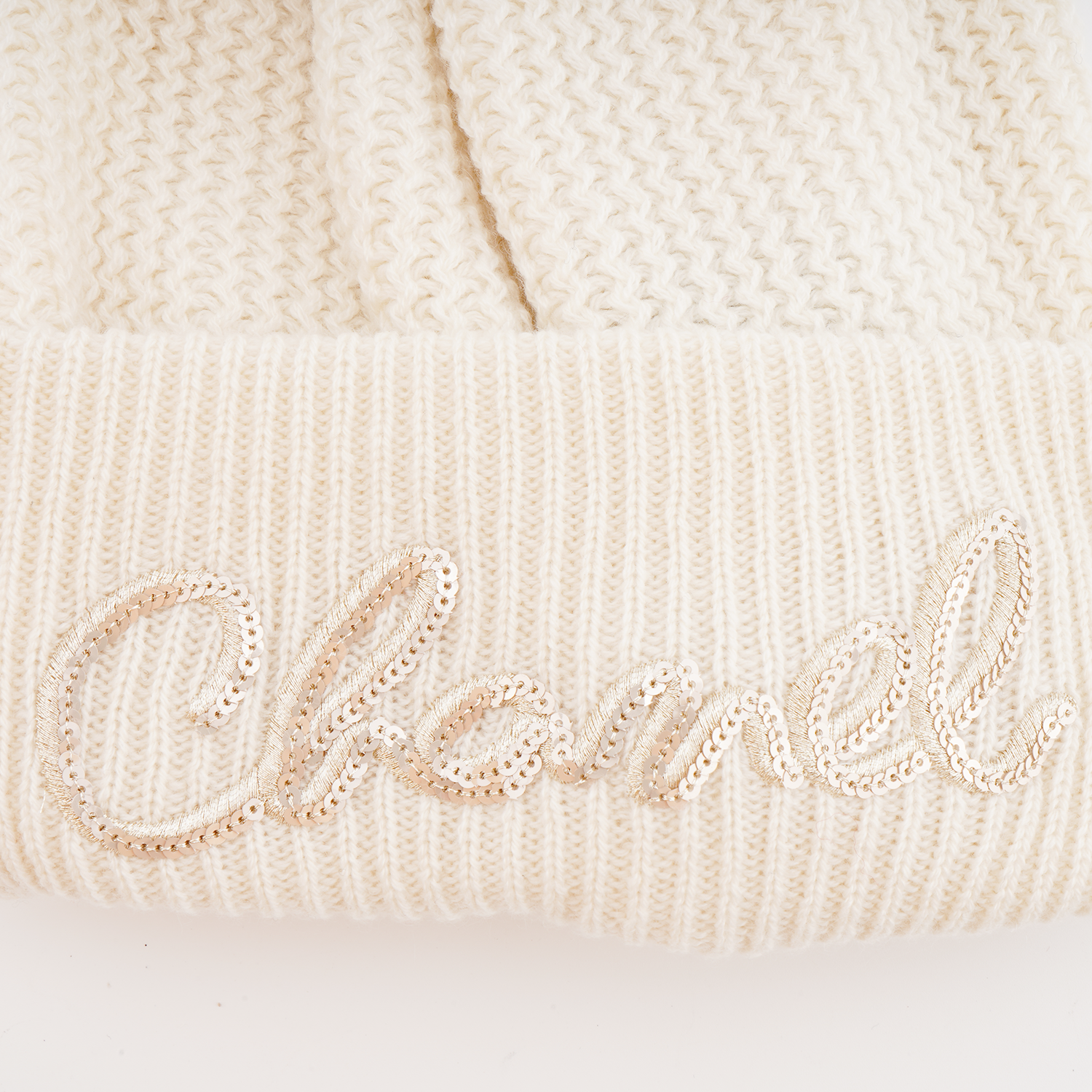 Shop (W) CHANEL Beanie Rajut Wol dengan Bordir dan Detail Manik-Manik. AA8313B0845410800