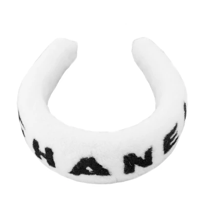 (Women) CHANEL Wool Logo Headband in White. AA8510B08950NJ888