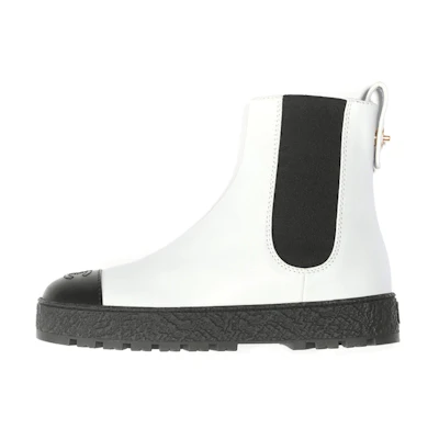(W) Chanel Ankle Boots 'Fashion Calfskin Black and White'