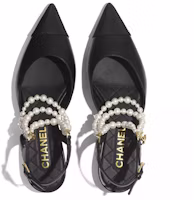 Shop CHANEL 香奈兒 尖頭平底鞋 女款 黑色