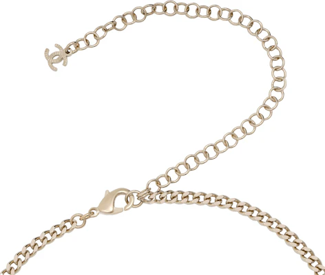 (W) Collar CHANEL Negro con Botón Dorado y Diamantes para Mujer. AB7802-B07472-NG629 Purchase (W) Collar CHANEL Negro con Botón Dorado y Diamantes para Mujer. AB7802-B07472-NG629