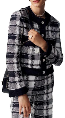 (Women) Chanel Black Tweed Check Print Button-Up Jacket - Spring/Summer 2023 P74407-V65893-NM417 Order (Women) Chanel Black Tweed Check Print Button-Up Jacket - Spring/Summer 2023 P74407-V65893-NM417