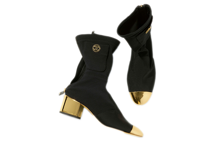 Shop (W) But Chanel 'Black Gold Laminated Calfskin' G38522-Y55699-K3818