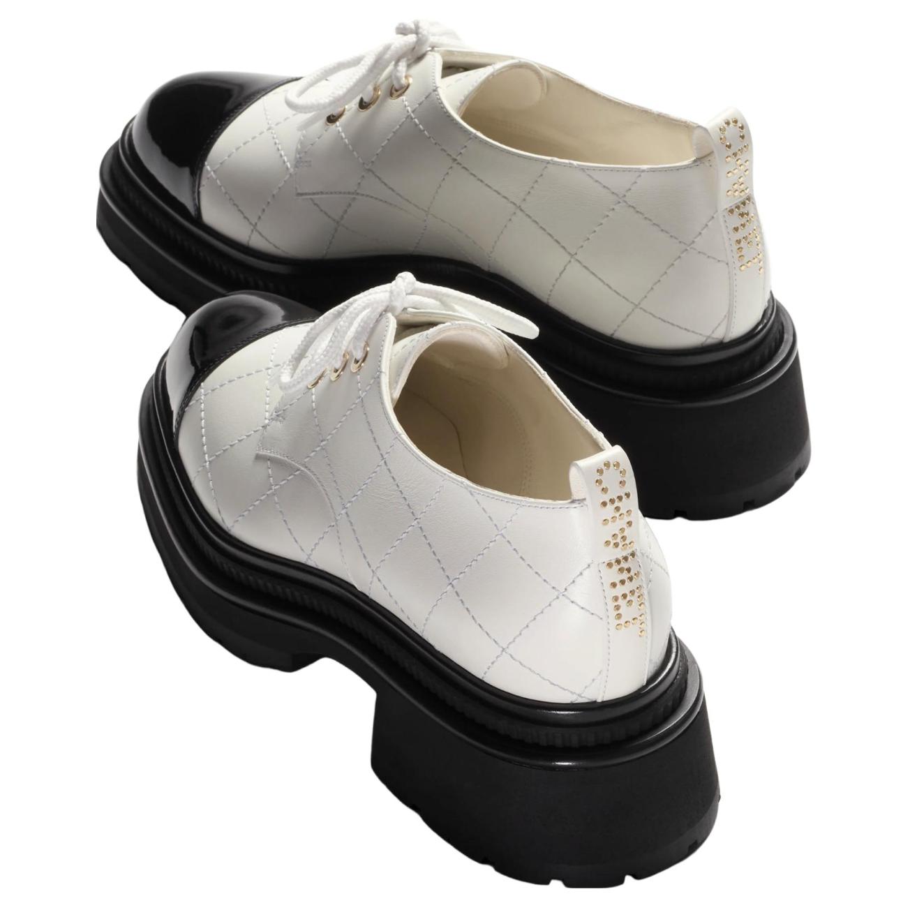 Shop (W) Chanel Kasut Calfskin Selesa Serbaguna Kasual Slip-On 'Hitam Putih' G45075-B13291-NP667