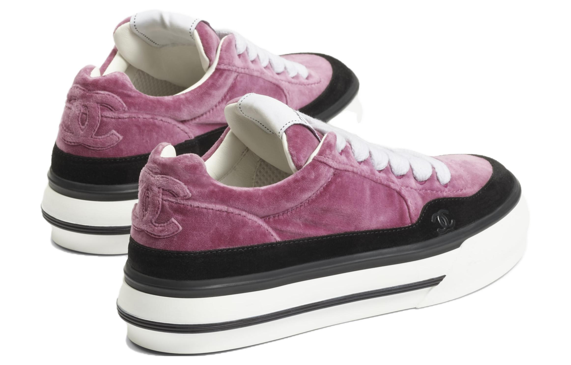 Lookbook (W) Chanel Sepatu Sneakers Low-Top Betis Pink Round-Toe Lace-Up G45208-B14074-NR424