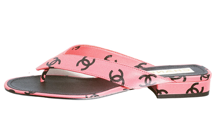(Women) Chanel CC 20mm Heeled Thong Sandal Pink Leather G38978-X56530-K4158