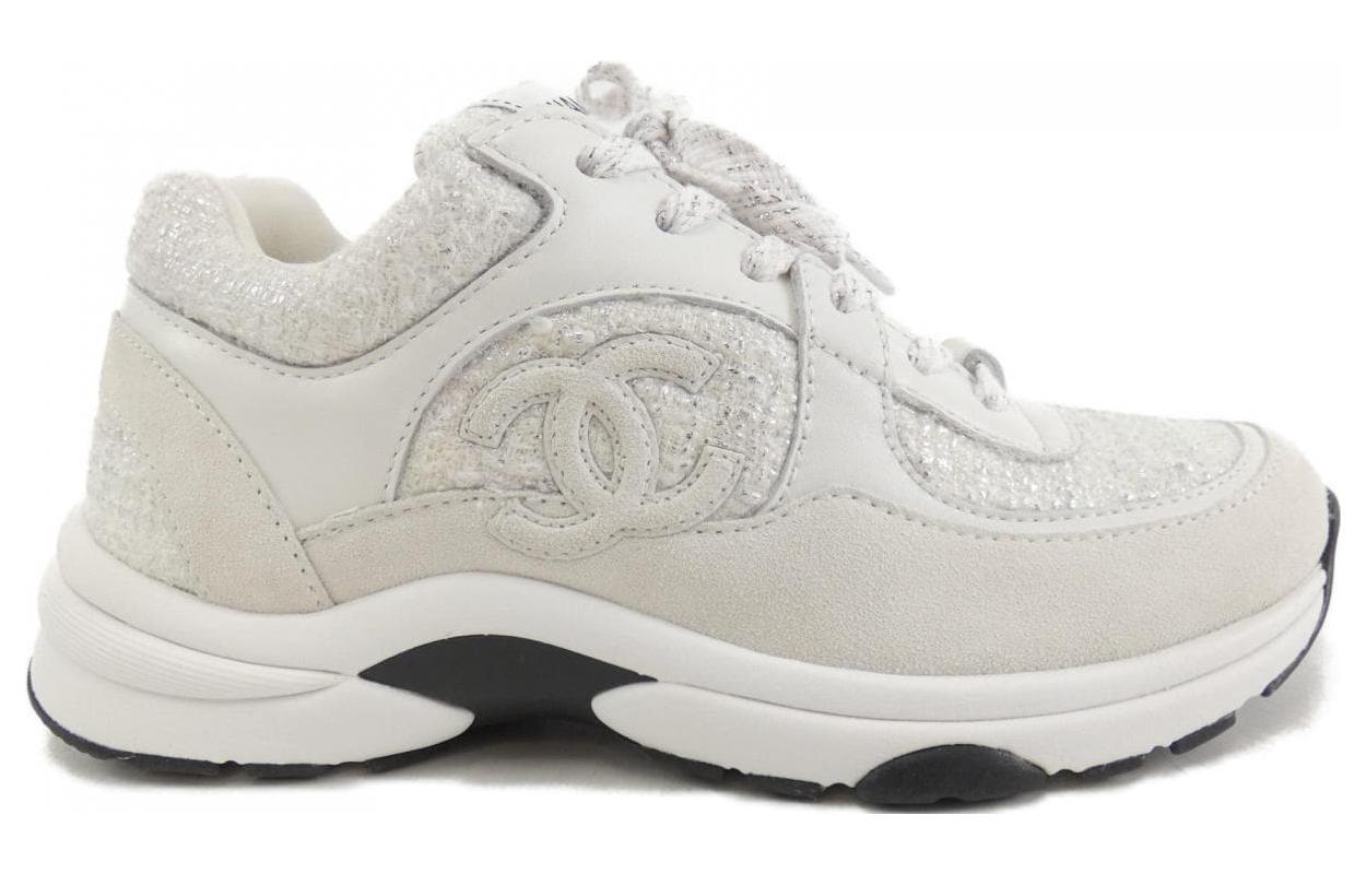 Order (W) Sneaker Chanel Logo CC 'Putih Perak' G38299-Y56629-K6023