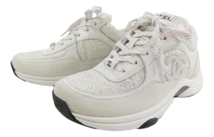 Lookbook (W) Sneaker Chanel Logo CC 'Putih Perak' G38299-Y56629-K6023