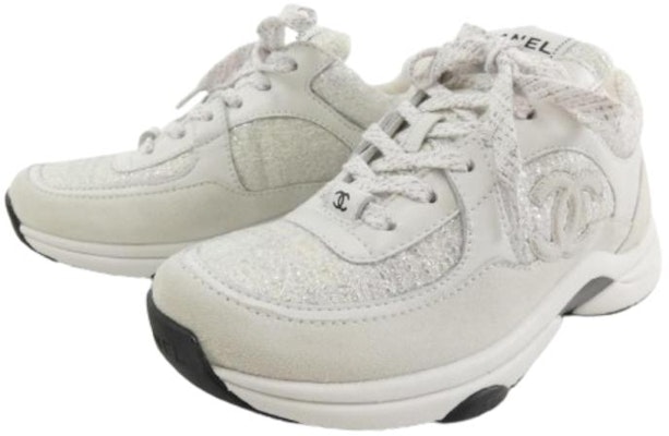 (Women) Chanel CC Logo Sneaker 'White Silver' G38299-Y56629-K6023 Lookbook (Women) Chanel CC Logo Sneaker 'White Silver' G38299-Y56629-K6023