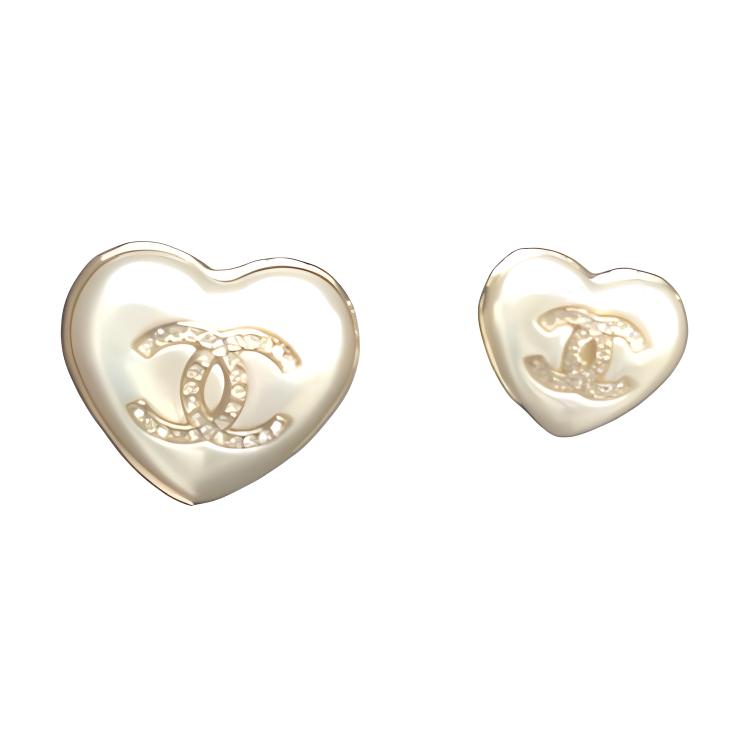 (Women) CHANEL CC Resin Heart Crystal Brooch for Women - White. AB7007-B06560-NF085