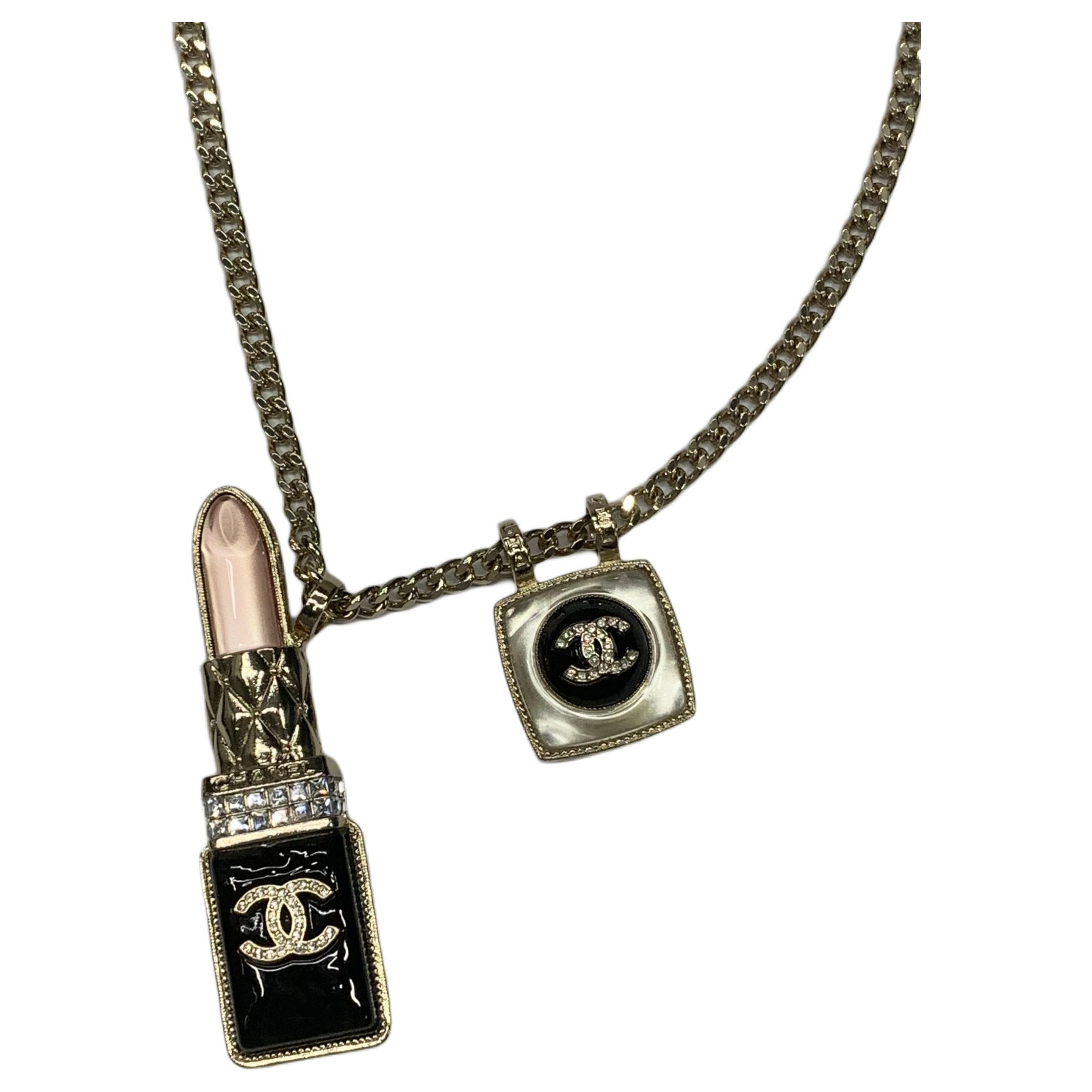 (Women) CHANEL CC Trendy Fashion Metal Necklace for Women. AB7670B07448NG611