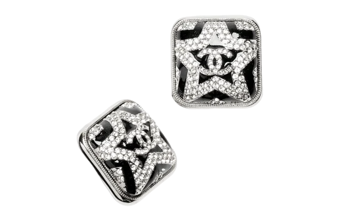(Women) CHANEL Classic Double C Black Silver Rhinestone Star Square Metal Earrings Women. ABB924-B14709-NS686