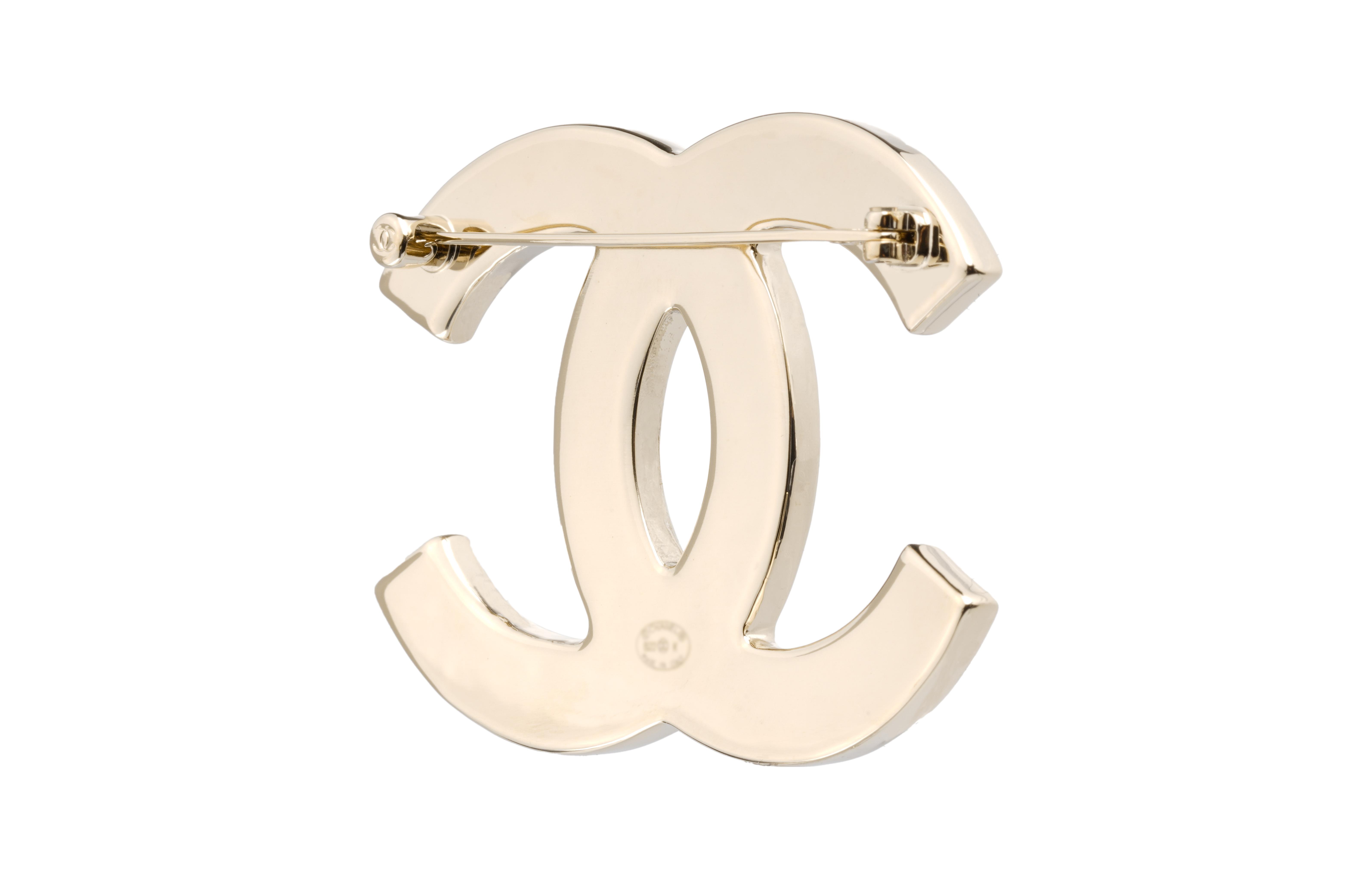 Shop (W) 香奈兒經典雙C胸針 黑金 時尚配飾 AB9482-B09311-NK599