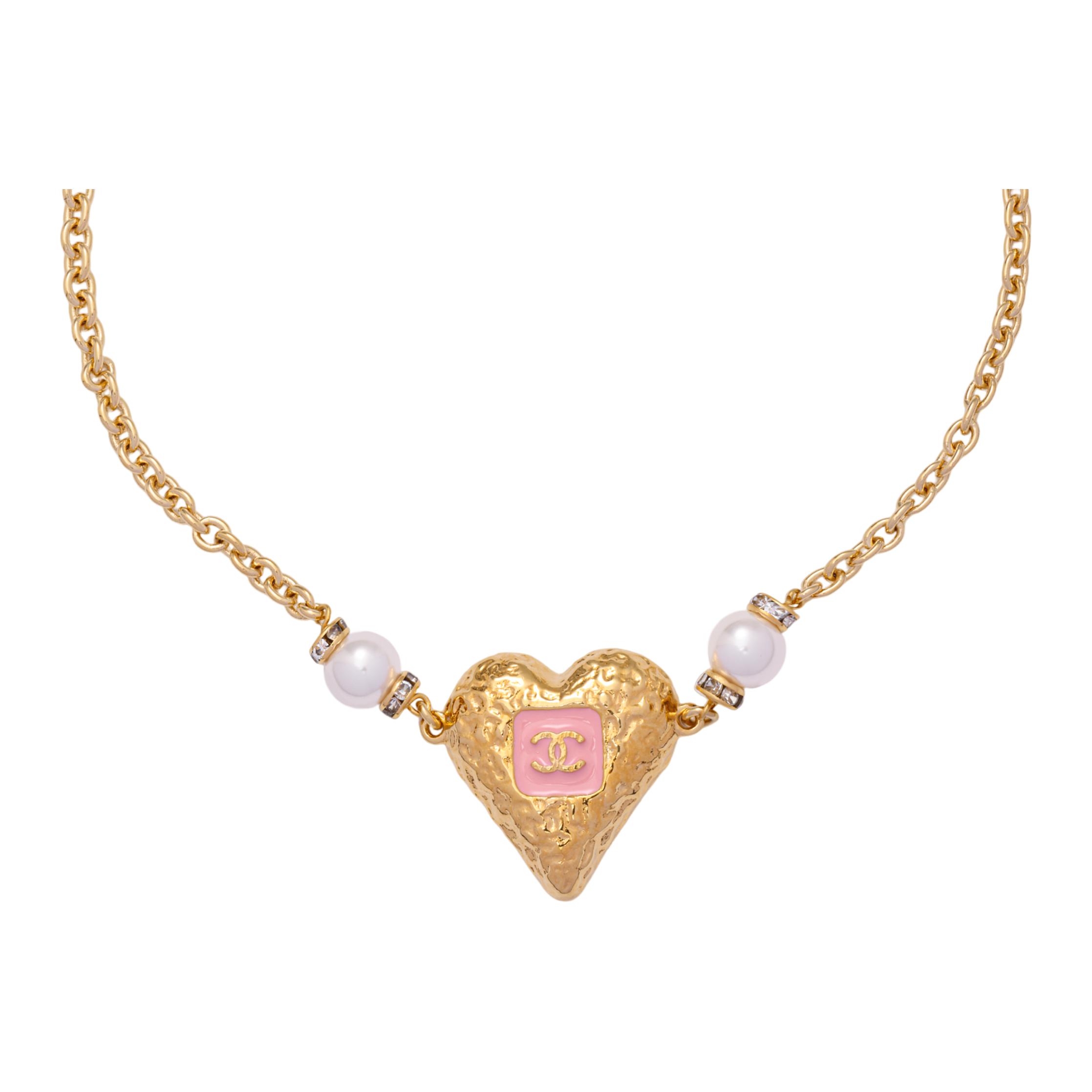 (Women) CHANEL Classic Double C Heart Design Metal Rhinestone Pearl Necklace Gold ABC236-B14766-NS752