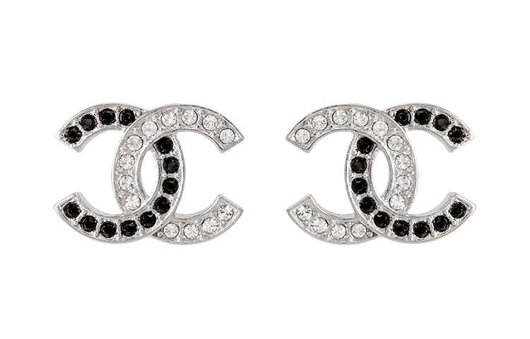 (Women) CHANEL Classic Double C Logo Fashion Earrings for Women - Silver. AB8981-B08690-NJ338 圖 2