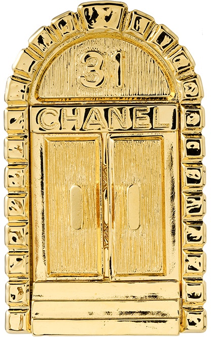 women-chanel-classic-double-c-logo-frame-metal-brooch-gold-for-women-ab-8649-b08481-ni-873