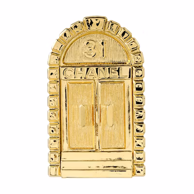 (Women) CHANEL Classic Double C Logo Frame Metal Brooch Gold for Women. AB8649-B08481-NI873