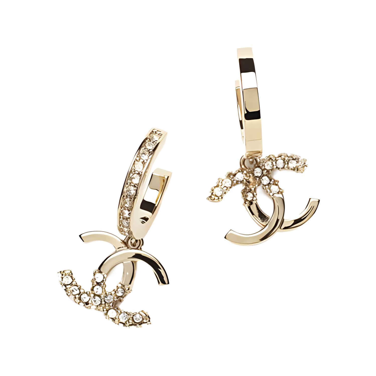 (Women) Chanel Classic Double C Logo Metal Earrings for Women - Gold AB9453-B09560-NL010