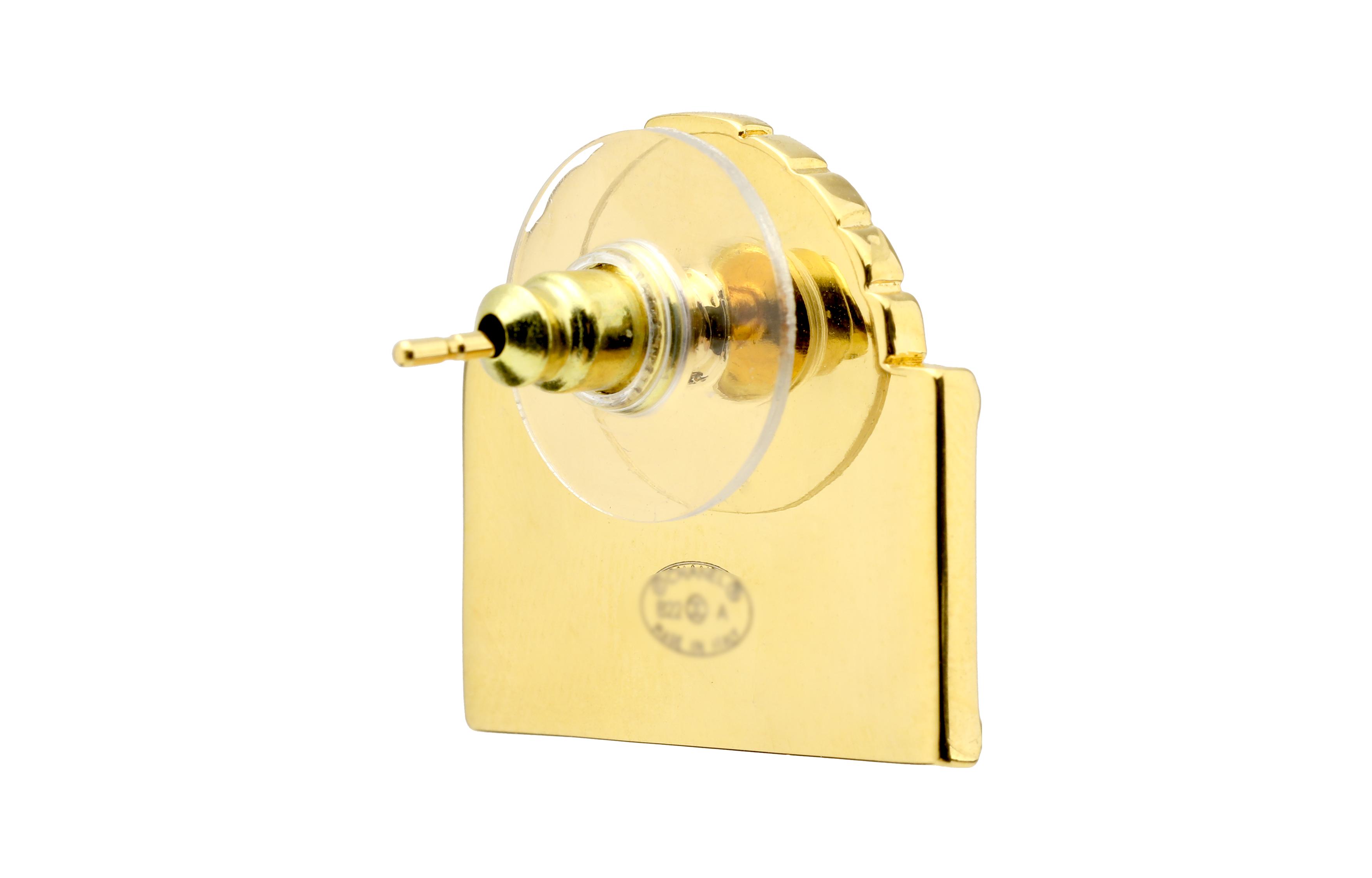 (Women) CHANEL Classic Double C Logo Metal Earrings Women Gold AB8749-B08481-NI873 圖 4