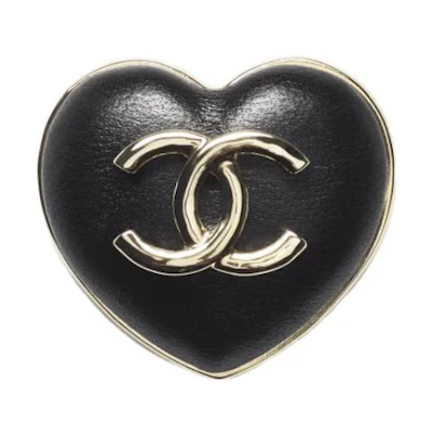 (Women) CHANEL Classic Double C Logo Minimalist Black Brooch for Women. AB9496 B09327 NK603