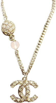 (W) CHANEL Kalung Wanita Liontin Logo Double C Klasik Metal. AB5273B04531N9557 Order (W) CHANEL Kalung Wanita Liontin Logo Double C Klasik Metal. AB5273B04531N9557