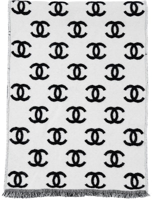 (W) CHANEL 經典雙C標誌羊毛羊絨圍巾 黑色 女士圍巾 AA7067B0403994305 Shop (W) CHANEL 經典雙C標誌羊毛羊絨圍巾 黑色 女士圍巾 AA7067B0403994305