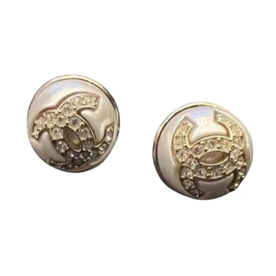 (Women) CHANEL Classic Double C Pearl Rhinestone Metal Earrings White Large. AB8453-B08257-NI488
