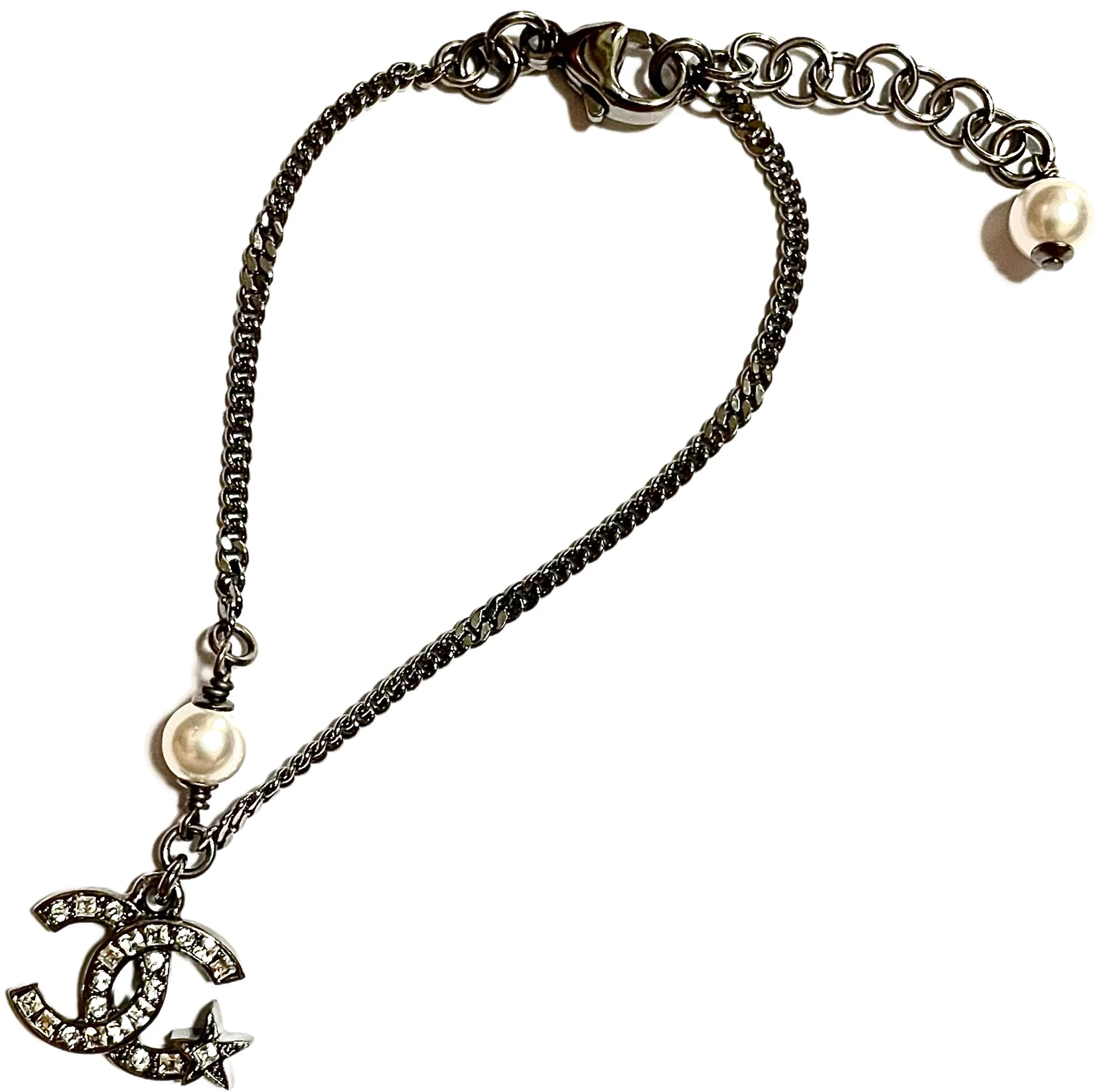 women-chanel-classic-double-c-pearl-rhinestone-star-bracelet-for-women-ab-6189-b05632-nc-448