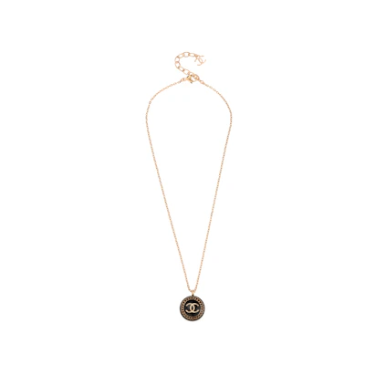 (Women) CHANEL Classic Logo Metal Pendant Necklace for Women. AB9024-B08625-NJ193