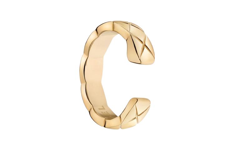Shop (Women) CHANEL CoCo Crush 18K Gold Single Earring for Women - Chic & Versatile. J12155