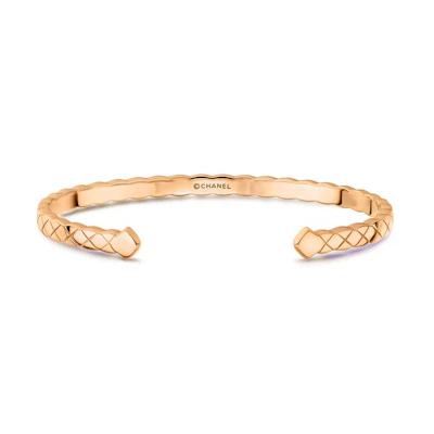 (Women) CHANEL CoCo Crush Quilted 18K Rose Gold Open Bangle Bracelet for Women. J11664