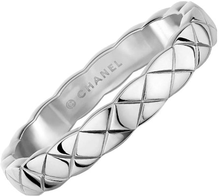 (W) 香奈儿CoCo Crush 18K白金窄款银色女士戒指 J11793 Lookbook (W) 香奈儿CoCo Crush 18K白金窄款银色女士戒指 J11793